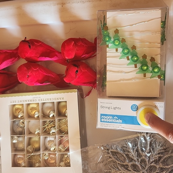 Christmas Bundle - Picture 4 of 15